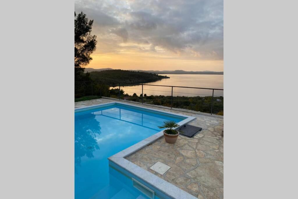 Holiday Home Parma Šibenik Eksteriør bilde